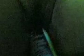 Em gái dit nhau voi tay bú cặc anh bán hàng nuốt tinh trùng trong phòng thử đồ