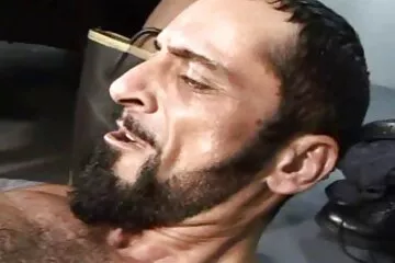 SỮA. cầu xin để được fuck sau khi bú dương vật, nuốt kiêm và sau đó chà xinh vien dit nhau xát lông L. của cô ấy để đạt cực khoái.