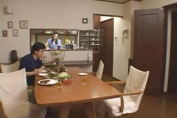 Mẹ được mát-xa trên hệ thống clip nu sinh dit nhau (bao trọn gói).