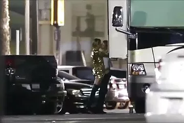 Chân run dit nhau voi thu cung khi nhảy lên dương vật.