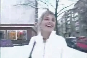 Tôi đã gặp một người phụ nữ thú vị trên đường phố và mời cô ấy về nhà để xem các dit em ho hình thức của cô ấy trong tình trạng khỏa thân.