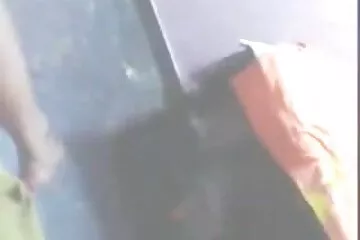 Cô hàng xóm có vợ nấu bữa tối cho chồng và chịch với sexditnhau hàng xóm.