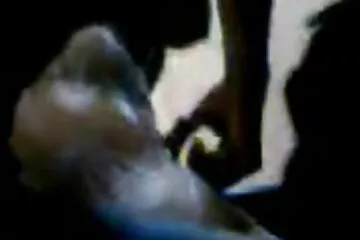 Người da đen nướng vợ mulatto phim sex đụ nhau của mình và làm nũng trong 69 tư thế.