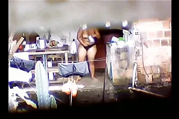 Học sinh về nhà phim xet du nhau vào cuối tuần.