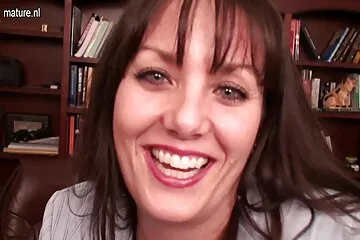 con gái riêng dit u50 đam muốn được fuck