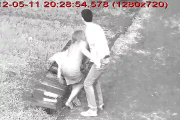 Tình dục của những người cùng sex dit ba bau chí hướng trong xe hơi.