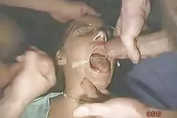 Lần đầu tiên trong đời tôi đụ một phim sech dit nhau cô gái da đen.