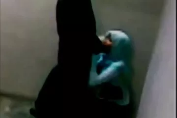 Chồng xuất tinh chỉ trong vài giây khi người yêu của anh ấy đang ngồi trên mặt anh 2k chịch nhau ấy.