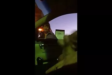 Mẹ xnxx cho dit nguoi Nga trong chủ đề vuốt ve mình trên Skype.