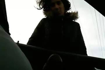 Tôi không bao giờ tranh cãi với sếp của mình. du nhau