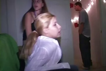 quan hệ tình dục qua đường hậu môn trên bàn bi-a dit hd và sàn nhà.