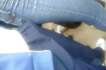 Chàng trai trả tiền cho Mercedes Carrera để gái chịch nhau quan hệ tình dục.