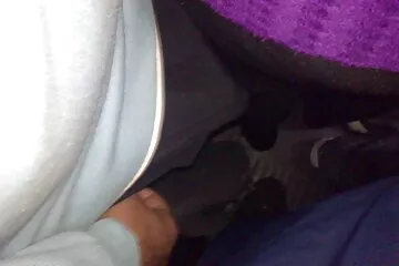 Adriana chich nhau voi co giao Chechik và Vicki Chase có chung một người đàn ông.