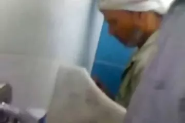 Anh đụ đèn pin - cô trẻ em chịch nhau địt anh.