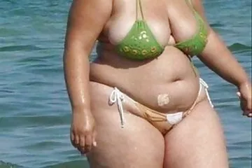 Bạn thân nhất của con trai tôi đụ tôi rất tốt cho dit gai xinh khi tôi bị mắc kẹt.