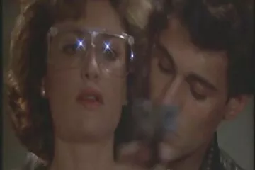 Tôi mệt mỏi vì công việc, hãy tự làm phim sex mẹ con chơi nhau đi.