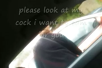 Một dương vật giả dit em gai xinh và một lọ bôi trơn cho người yêu của tôi.